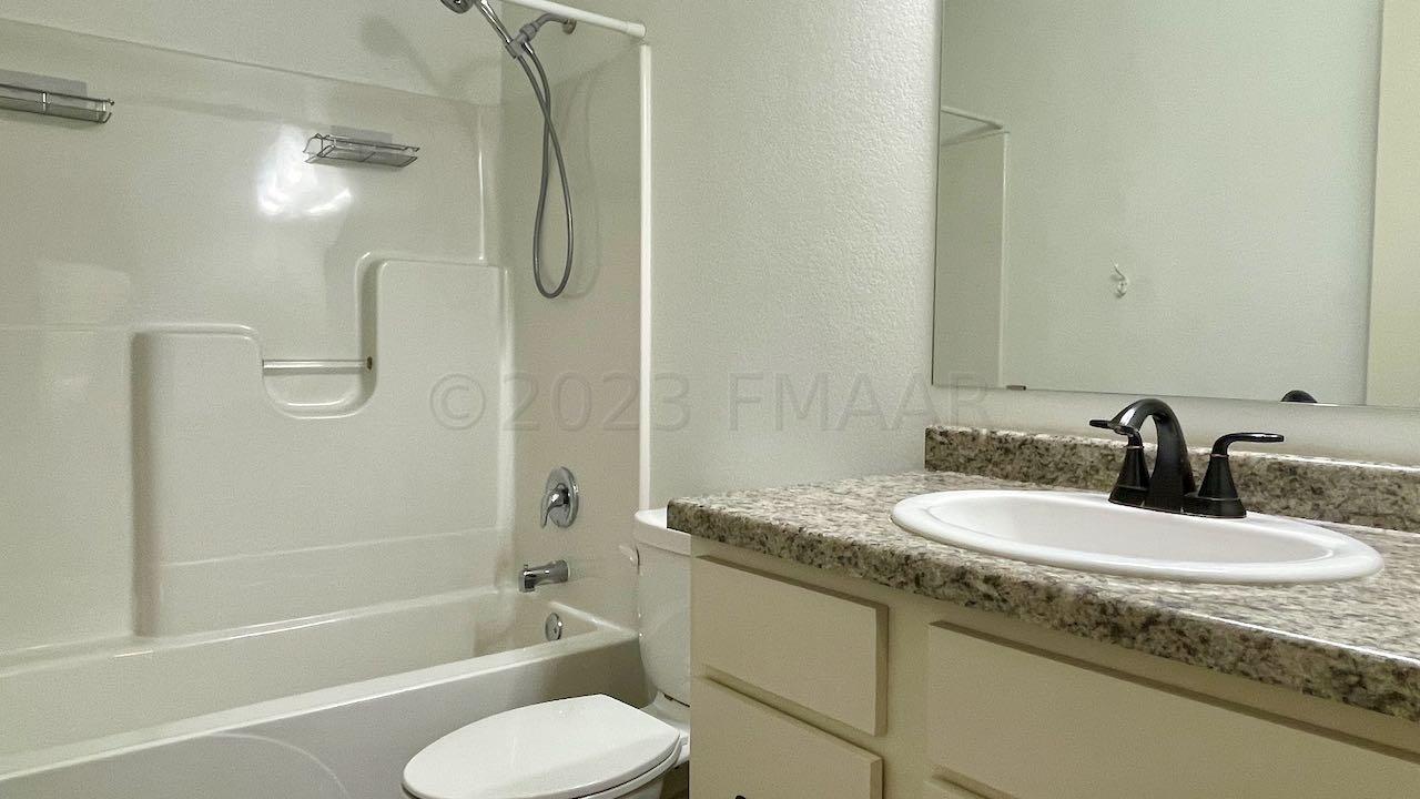 (23) Full Bath Upstairs