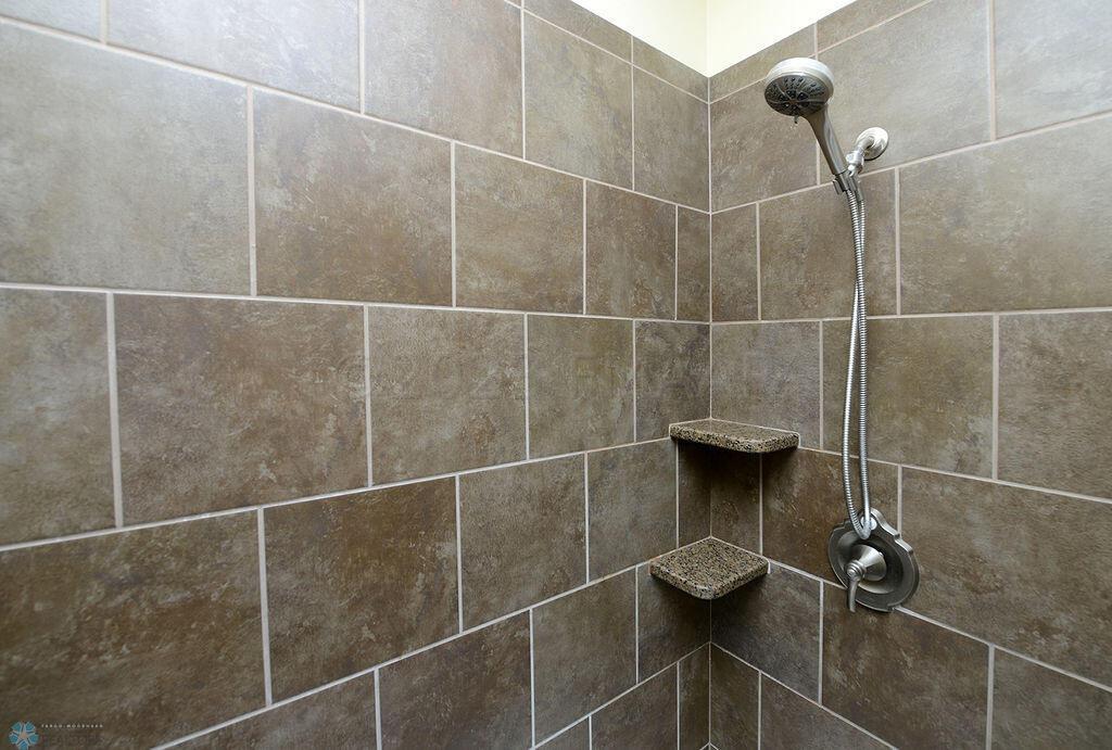 Beautiful Tile Walk-in Shower