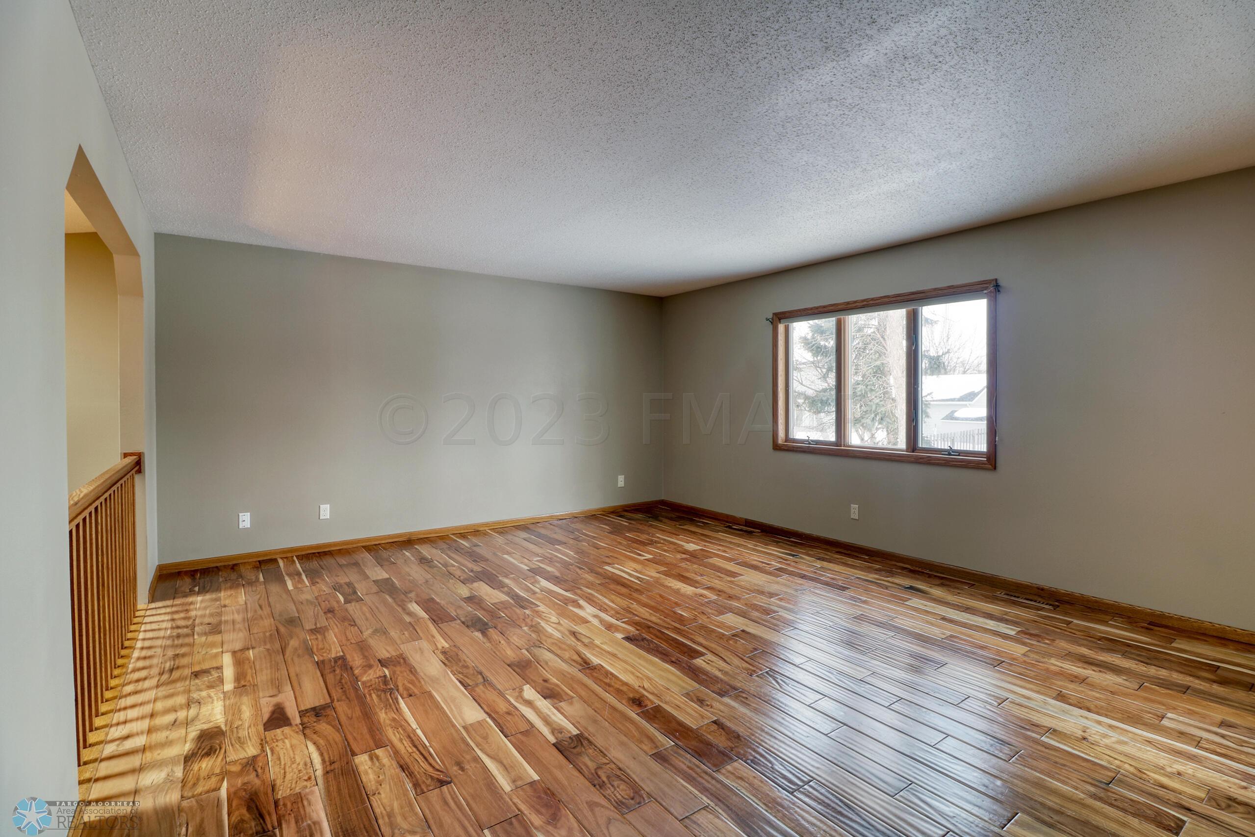Familyroom1_0