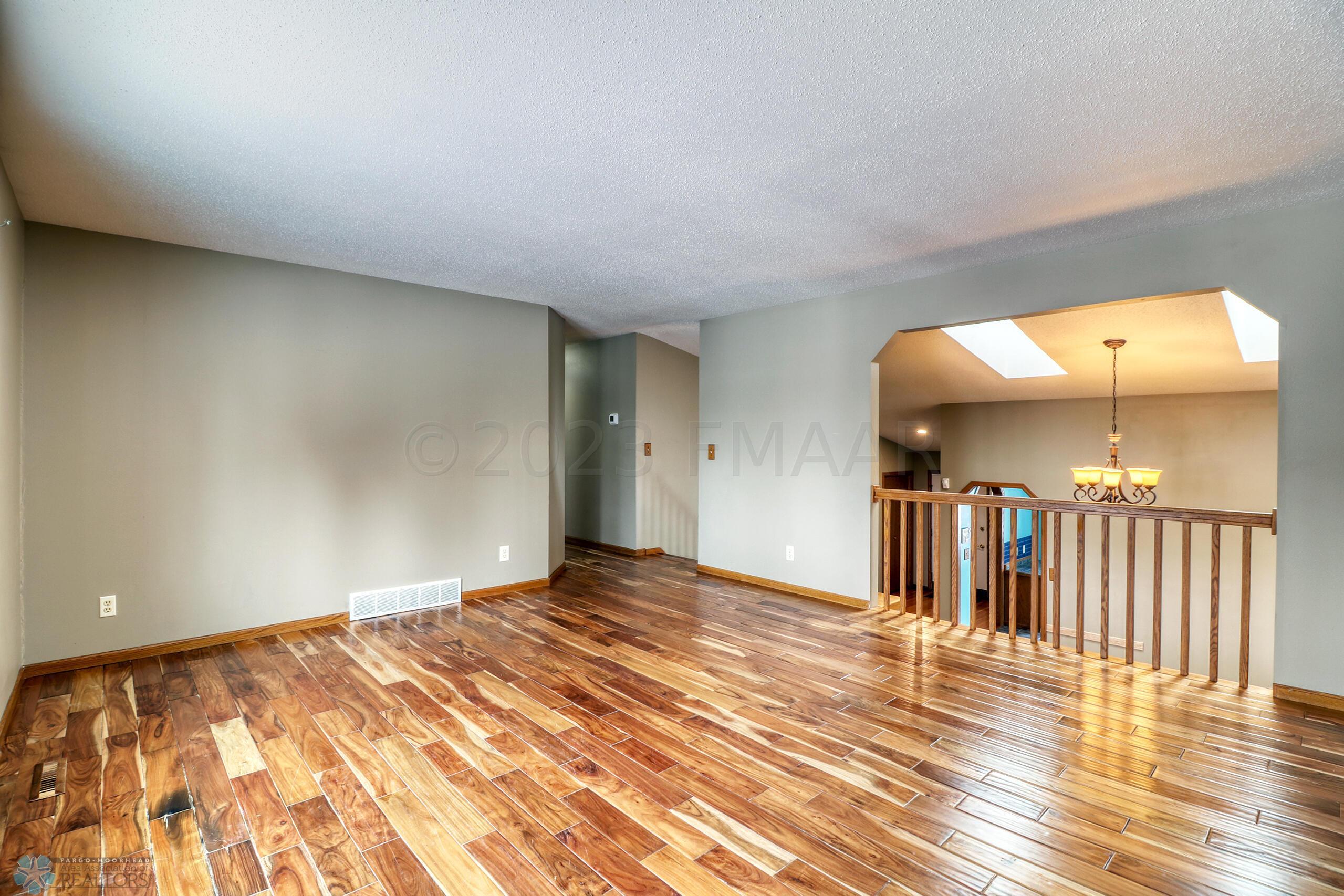 Familyroom1_2