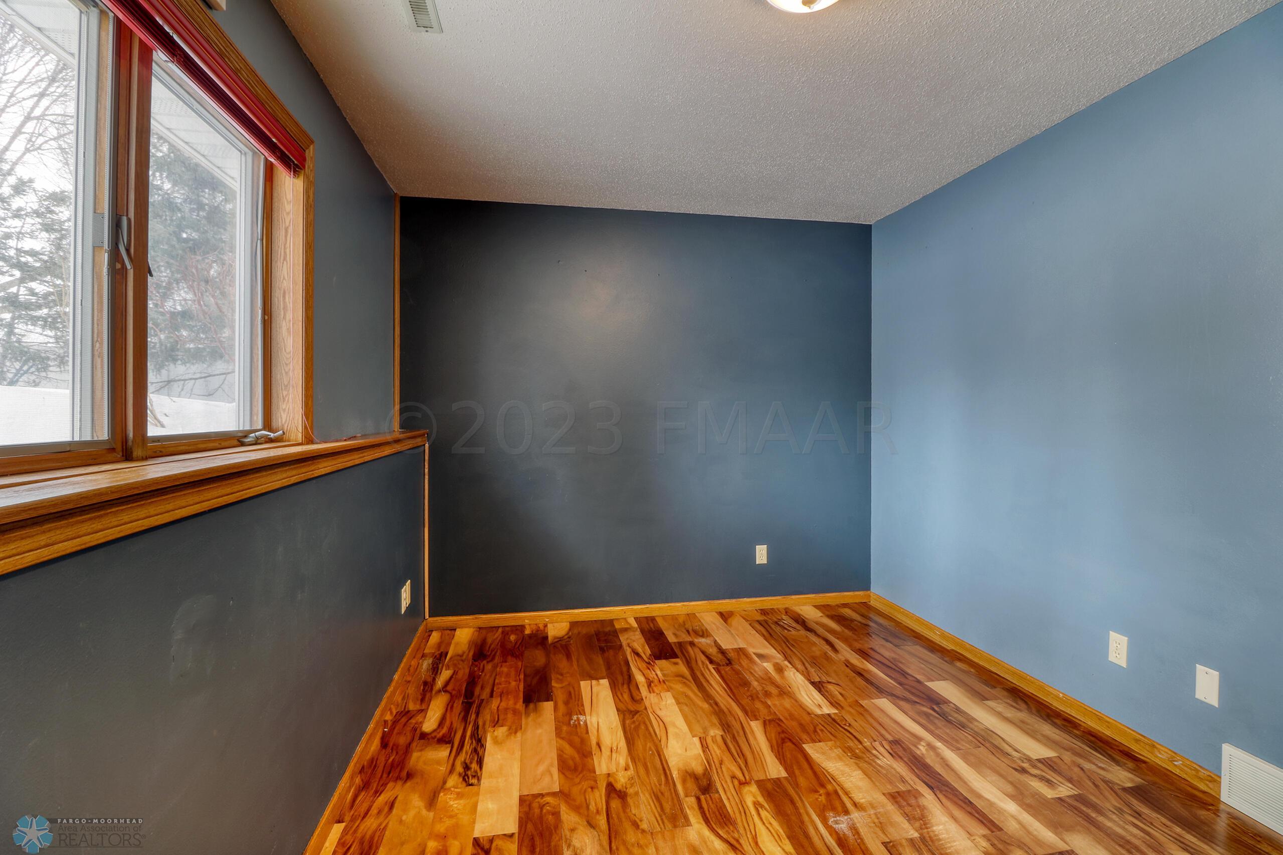 Basement Bedroom2_1