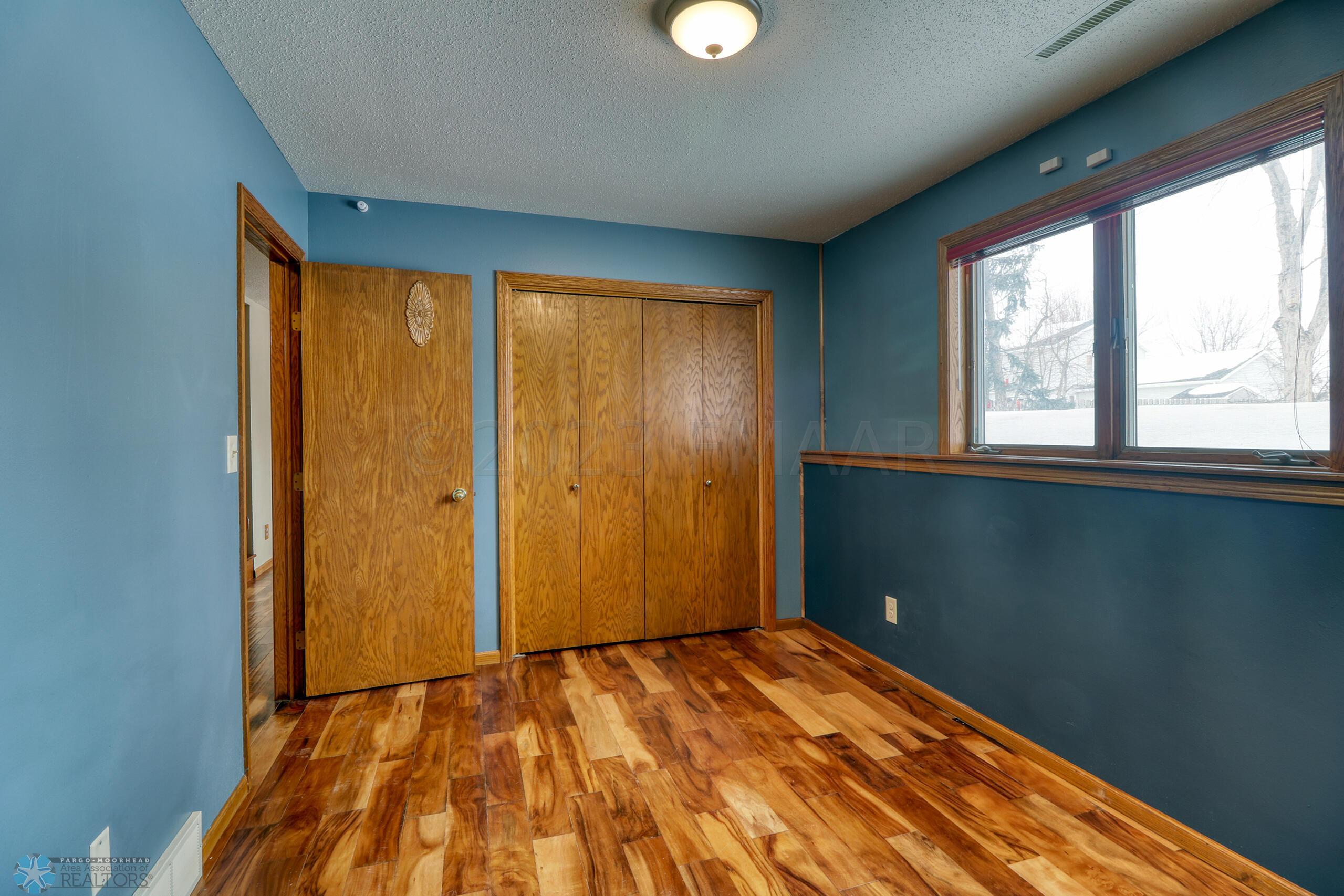 Basement Bedroom2_2