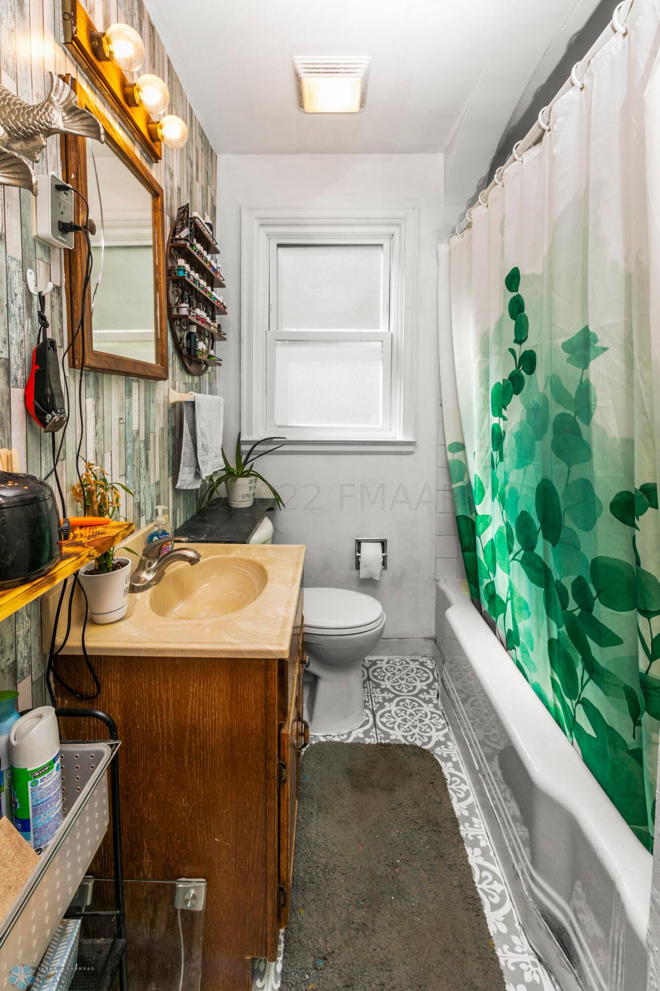 Bathroom1
