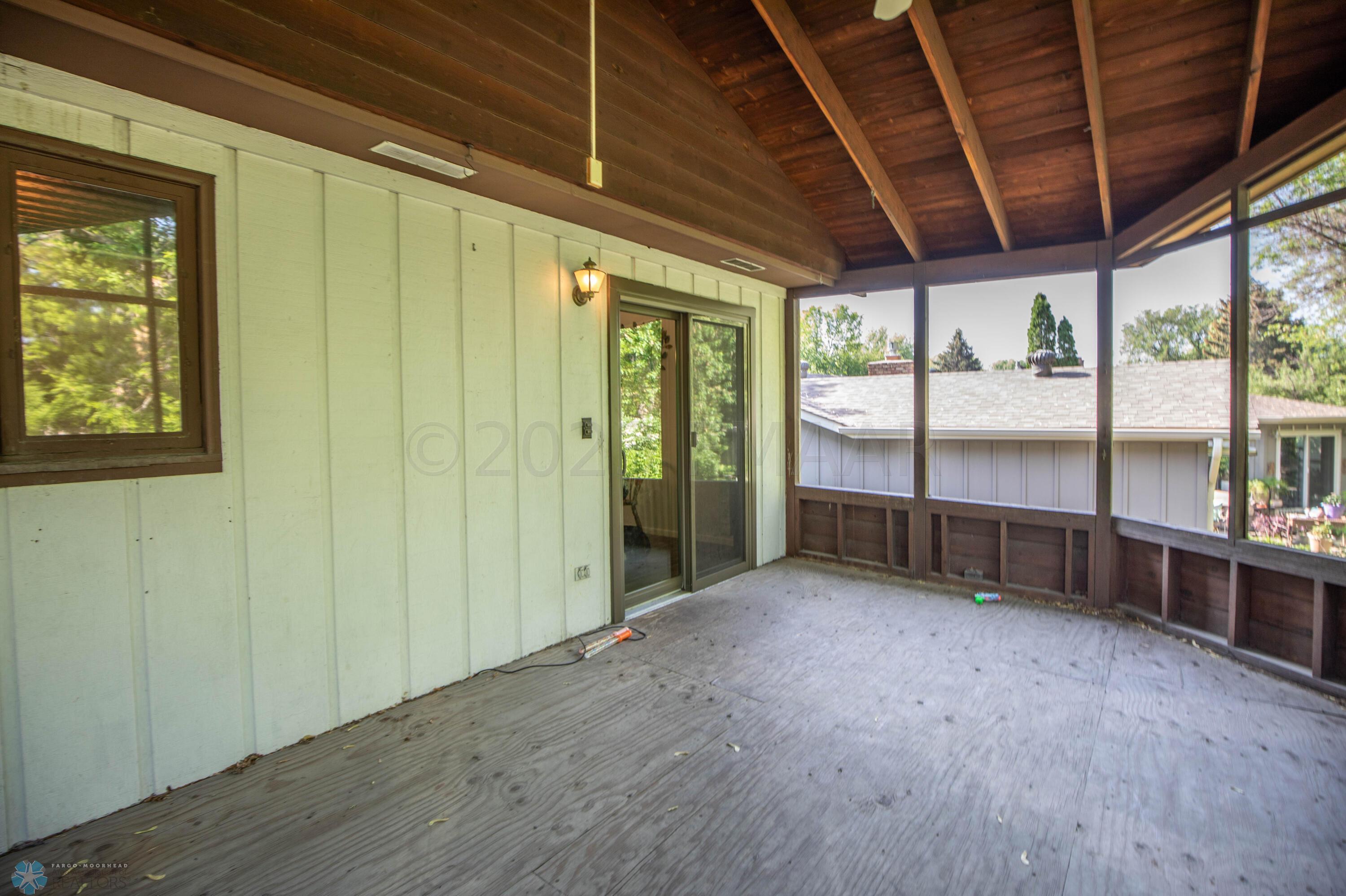 Covered/Screened Porch/Deck