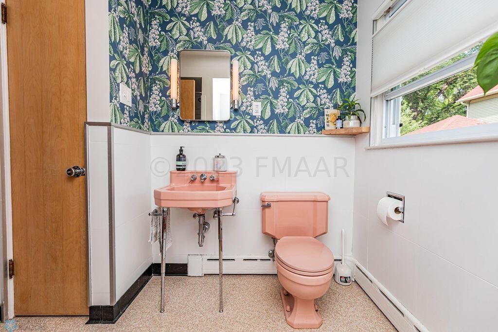 Retro Main Bathroom