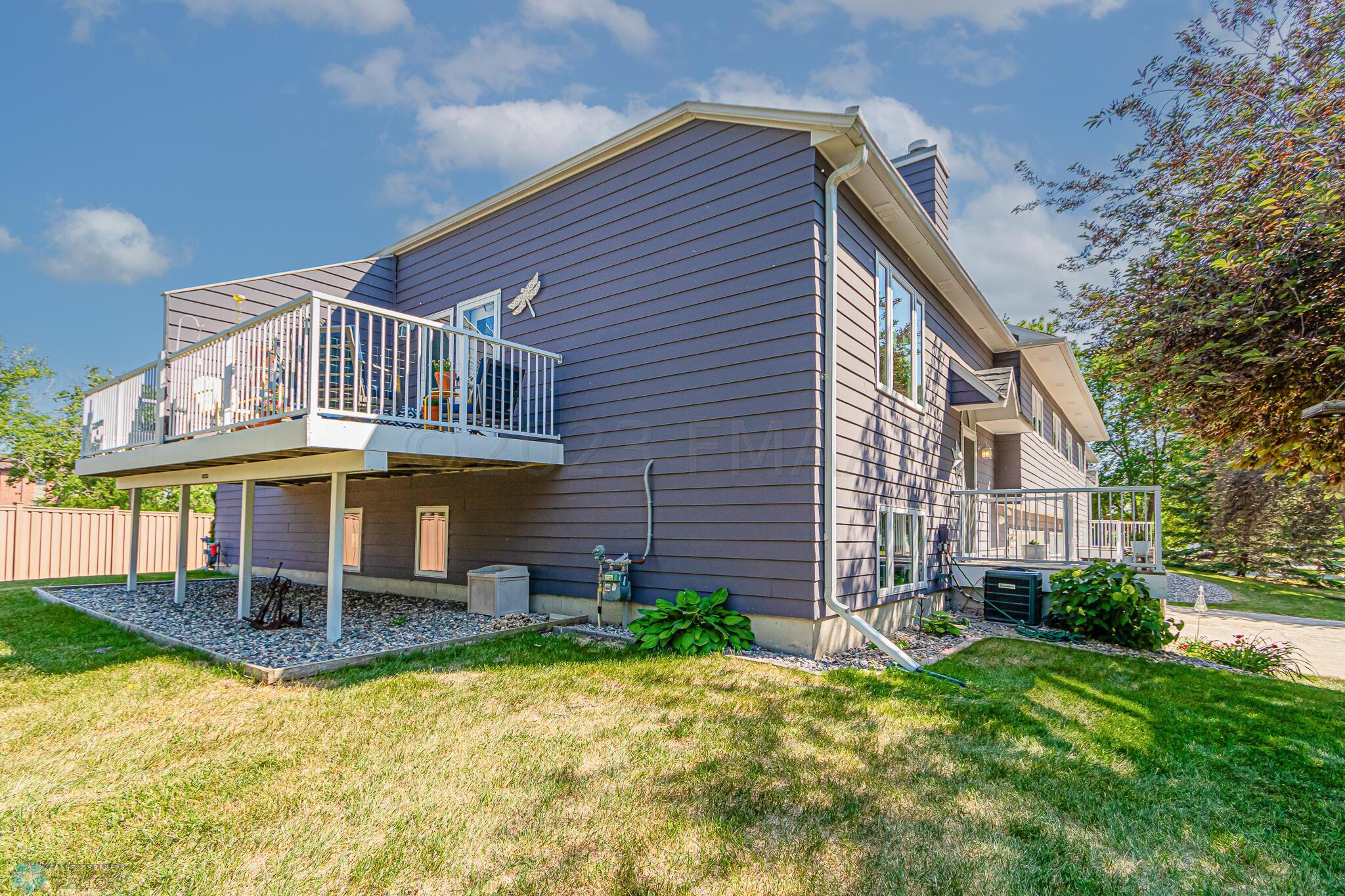 1 PRAIRIEWOOD Crossing S, Fargo, ND 5810