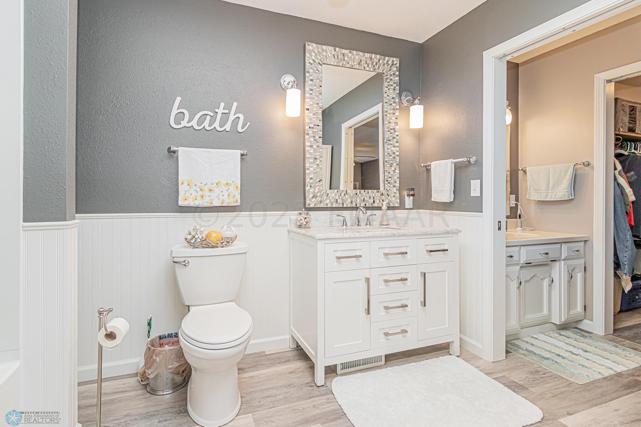 1 PRAIRIEWOOD Crossing S, Fargo, ND 5810