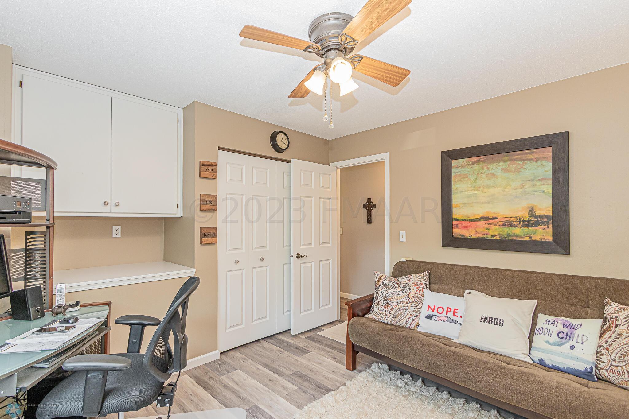 1 PRAIRIEWOOD Crossing S, Fargo, ND 5810