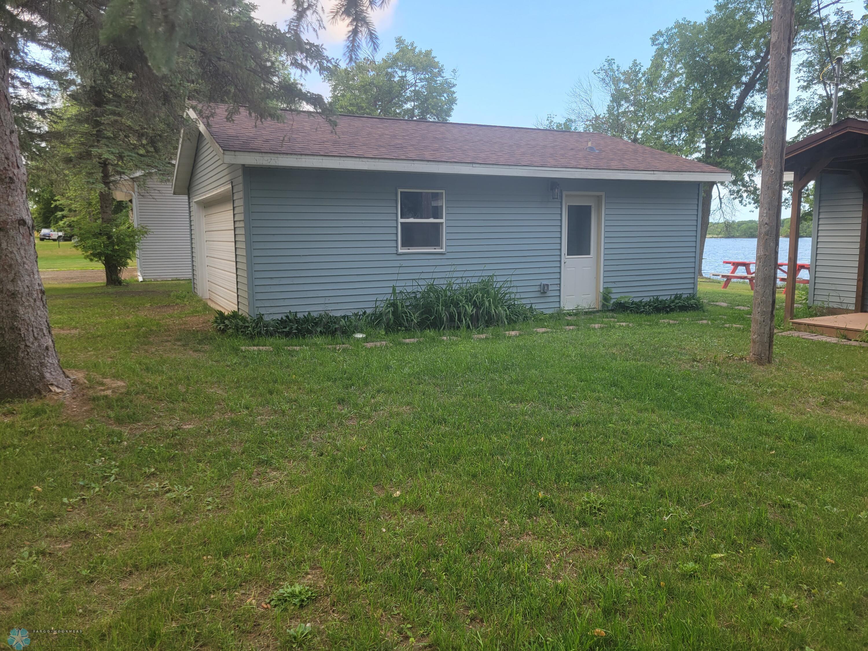 Garage & Bonus Room