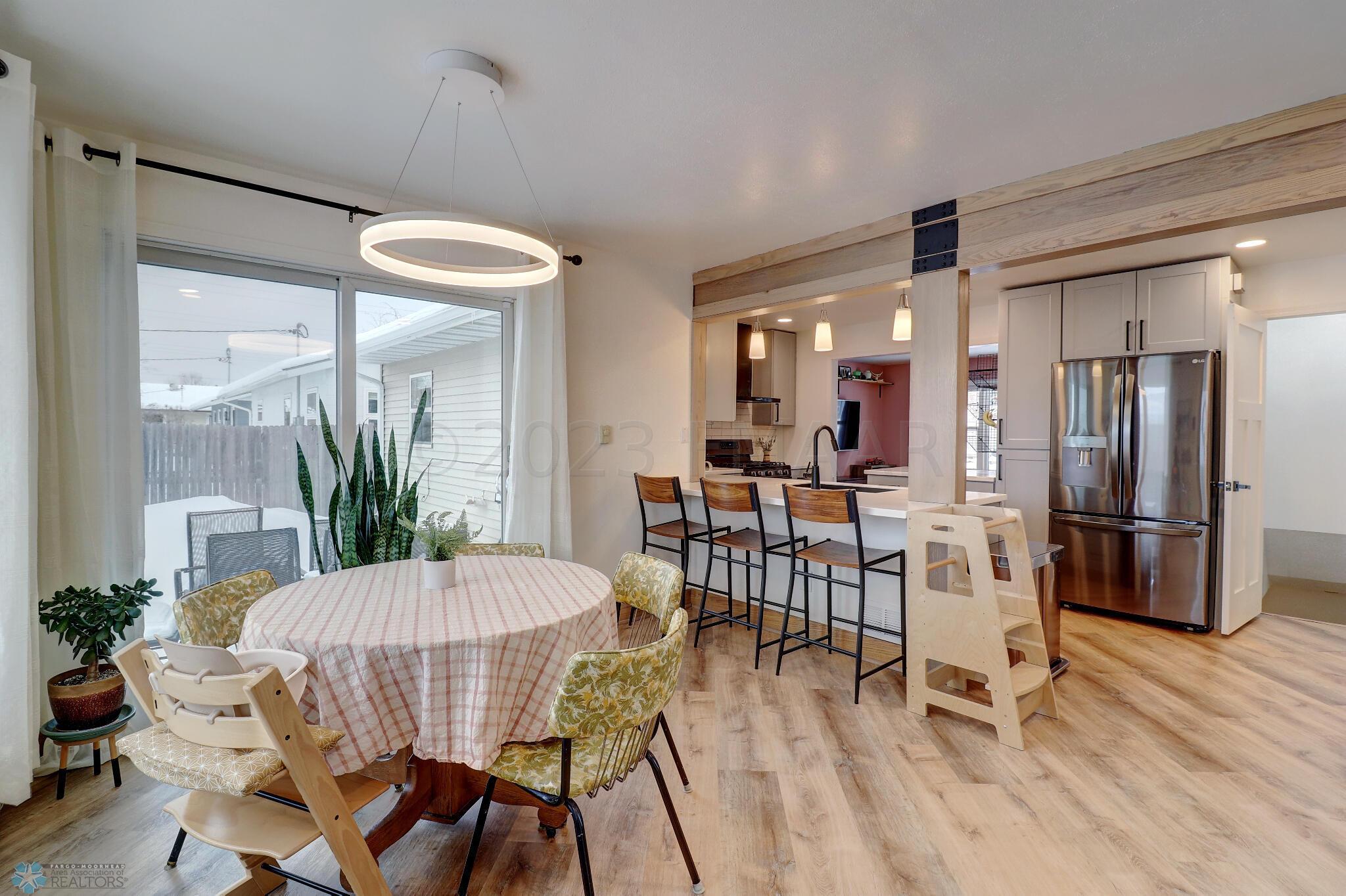 Dining Area1_2