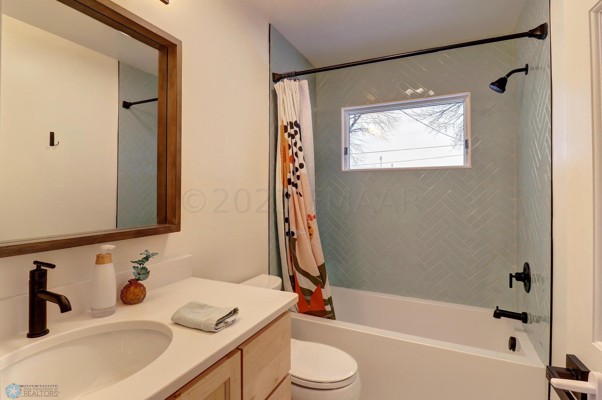 Bathroom1_1