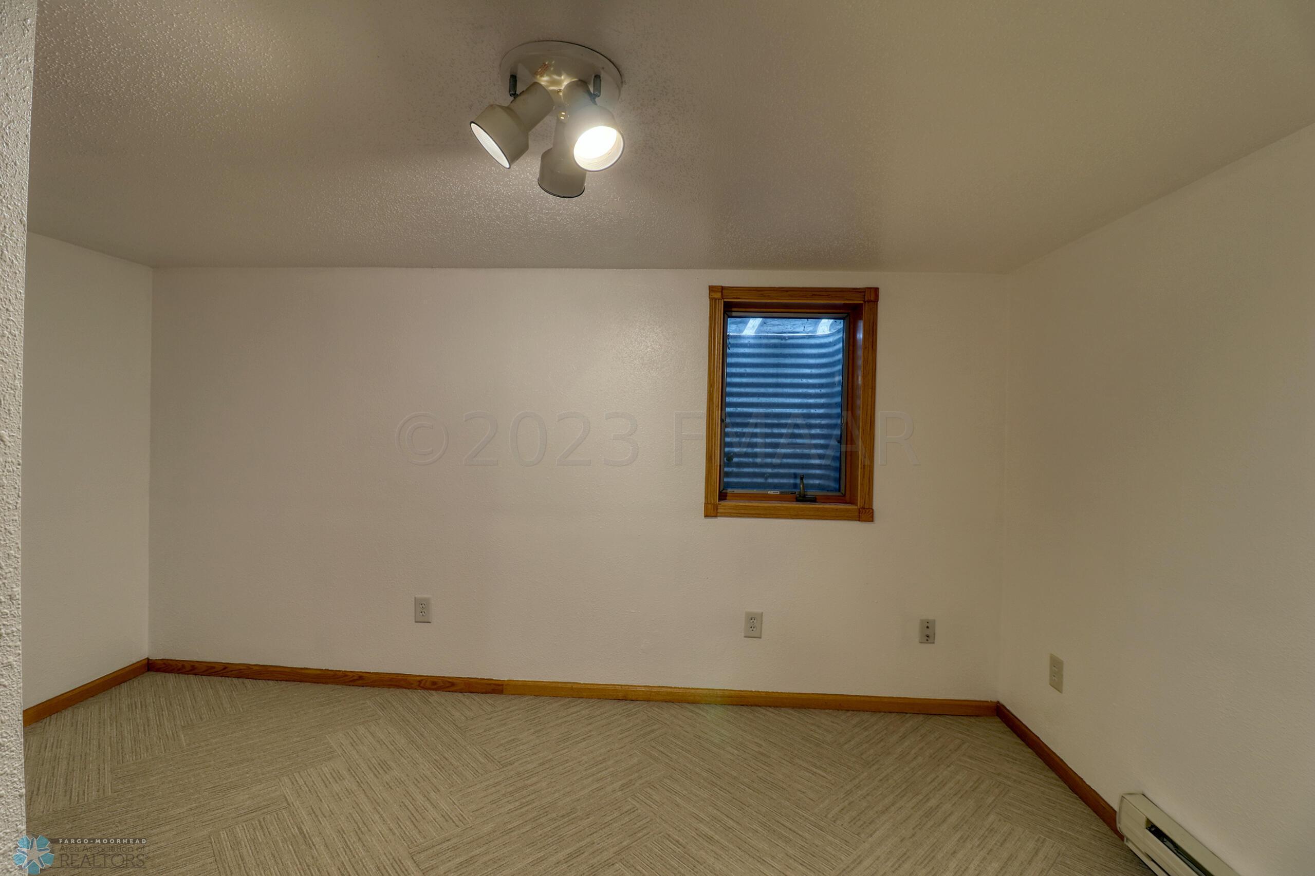 Basement Bedroom2_1