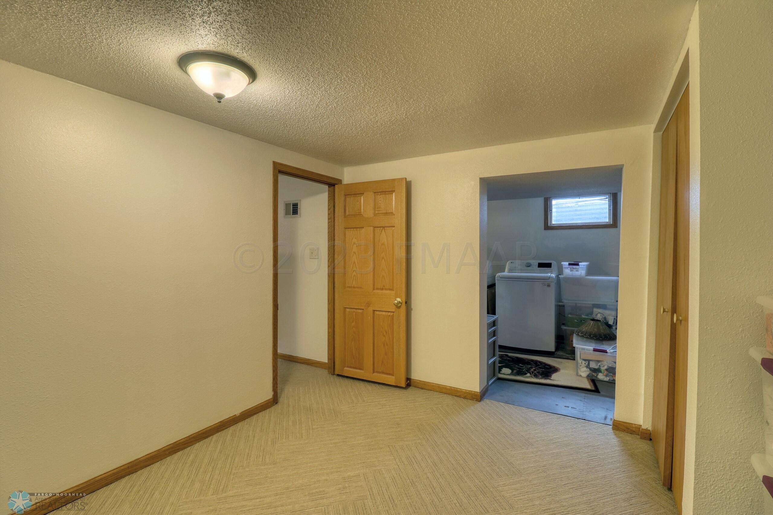 Basement Bedroom1_2