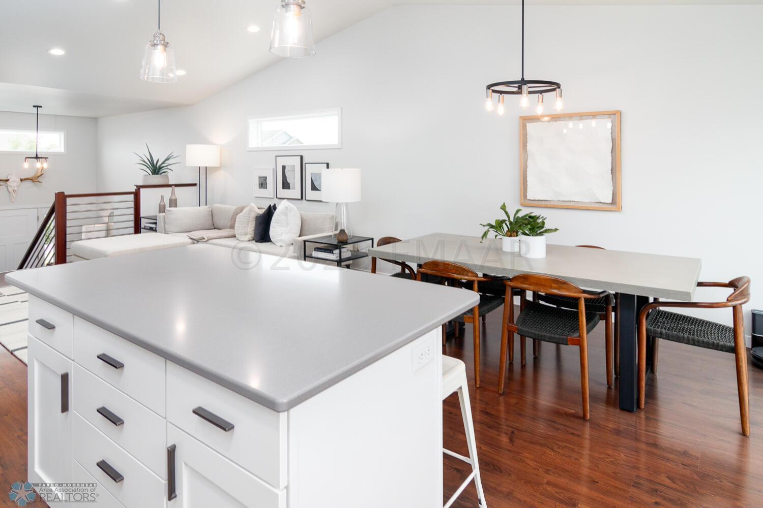 Kitchen Island & Dining