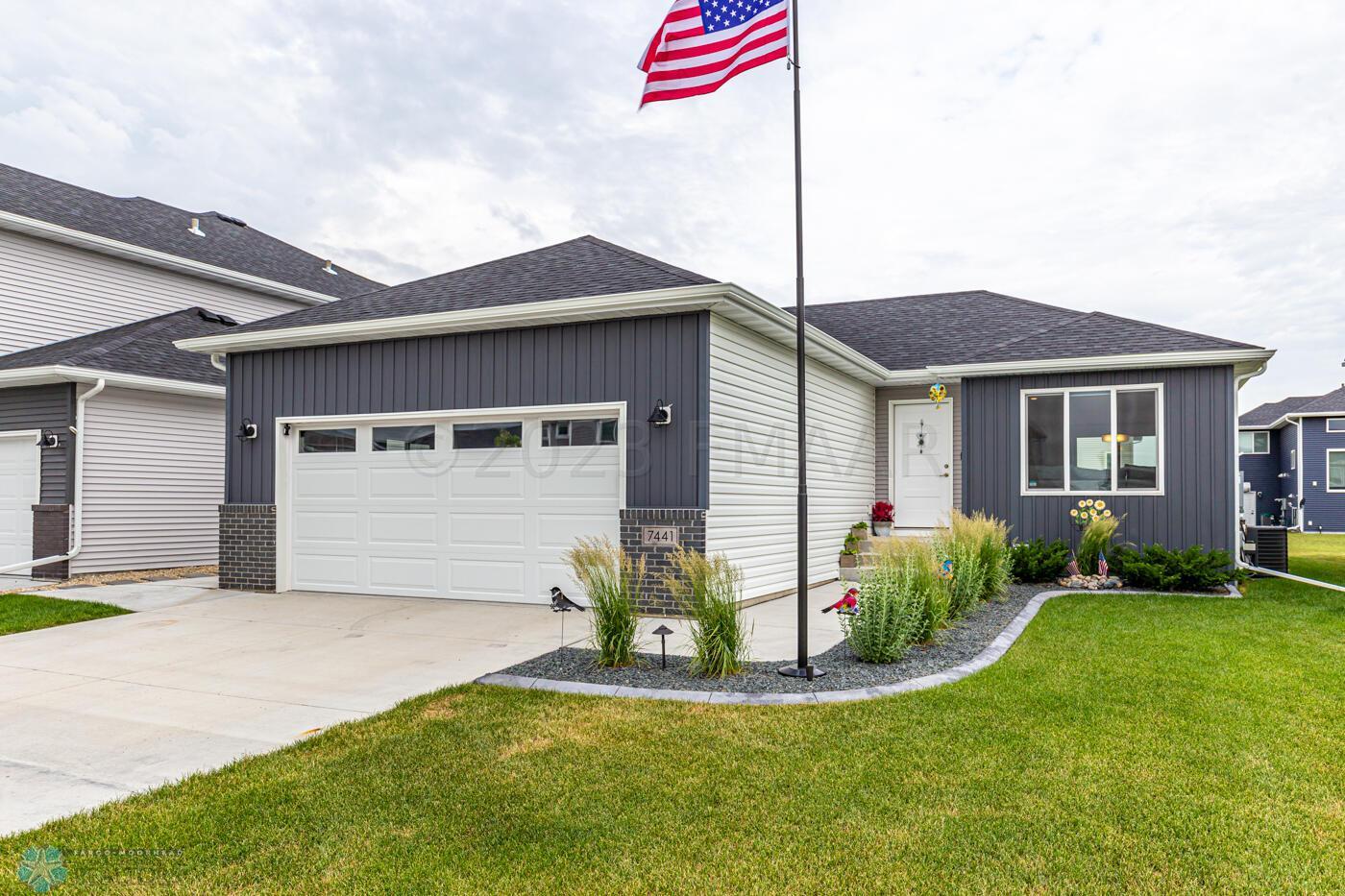 Home-2 (3)