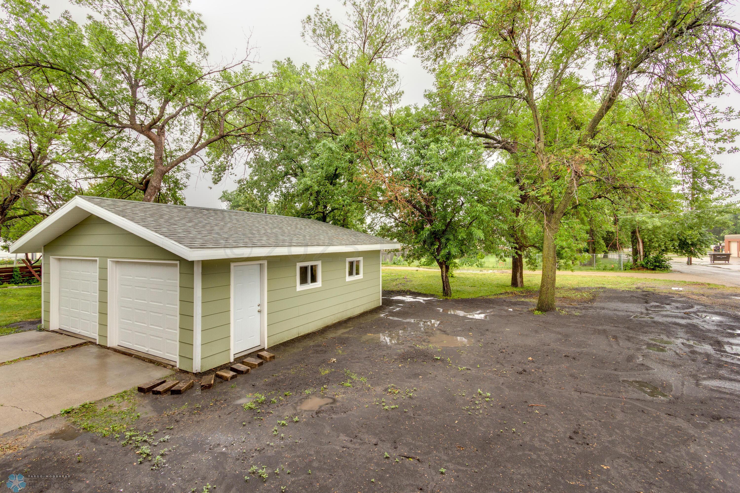 2 stall Detached Garage