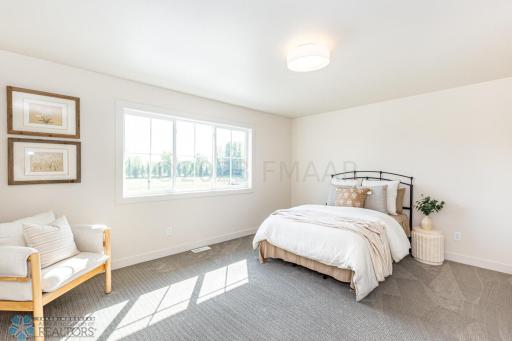 9273 DIDRICK Drive, Horace, ND 58047