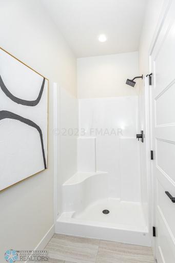 9273 DIDRICK Drive, Horace, ND 58047