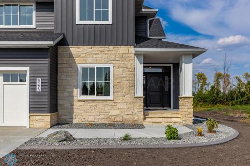 9273 DIDRICK Drive, Horace, ND 58047