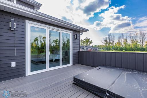 9273 DIDRICK Drive, Horace, ND 58047