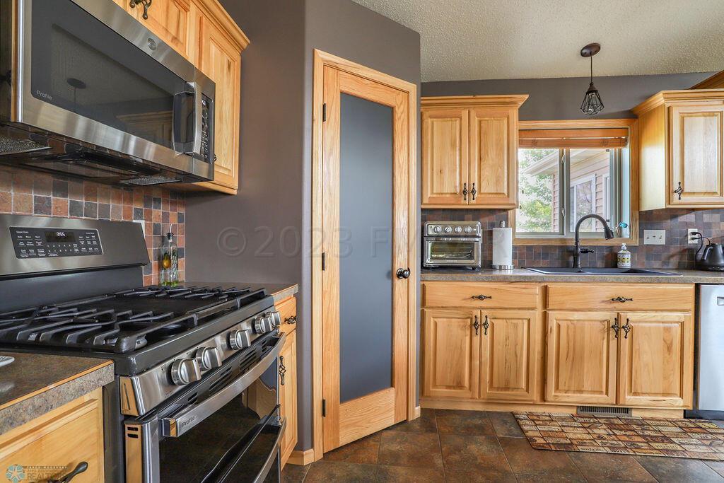 Kitchen Pantry