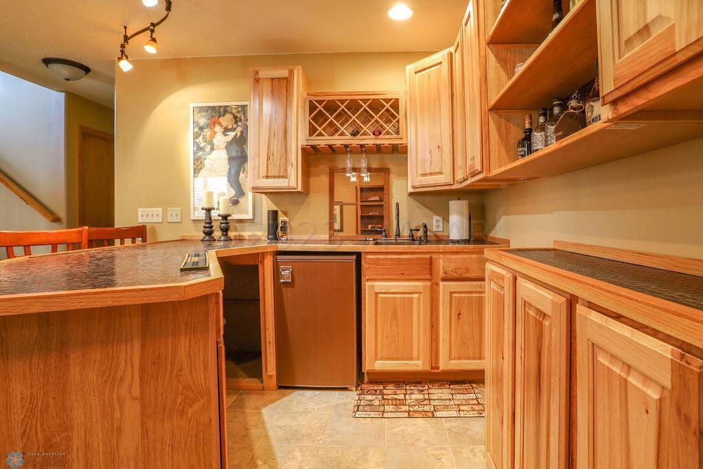 Wet bar