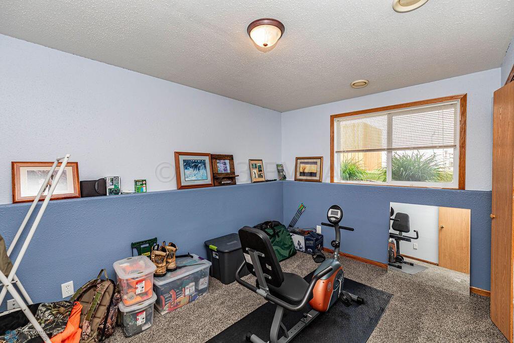 LL Bedroom 4