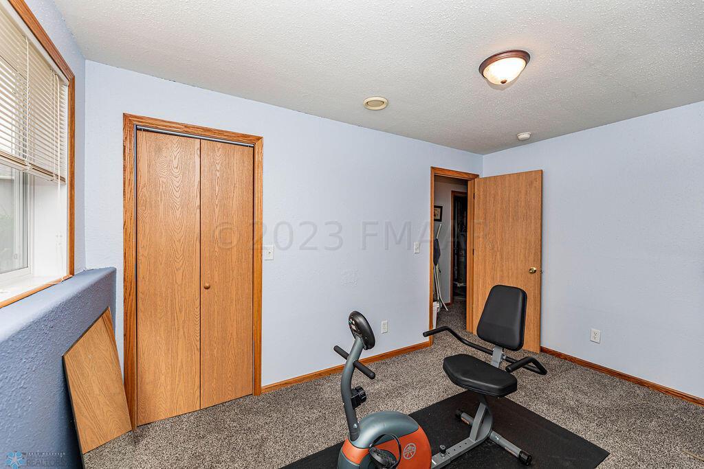 Bdrm 4 w Walkin Closet