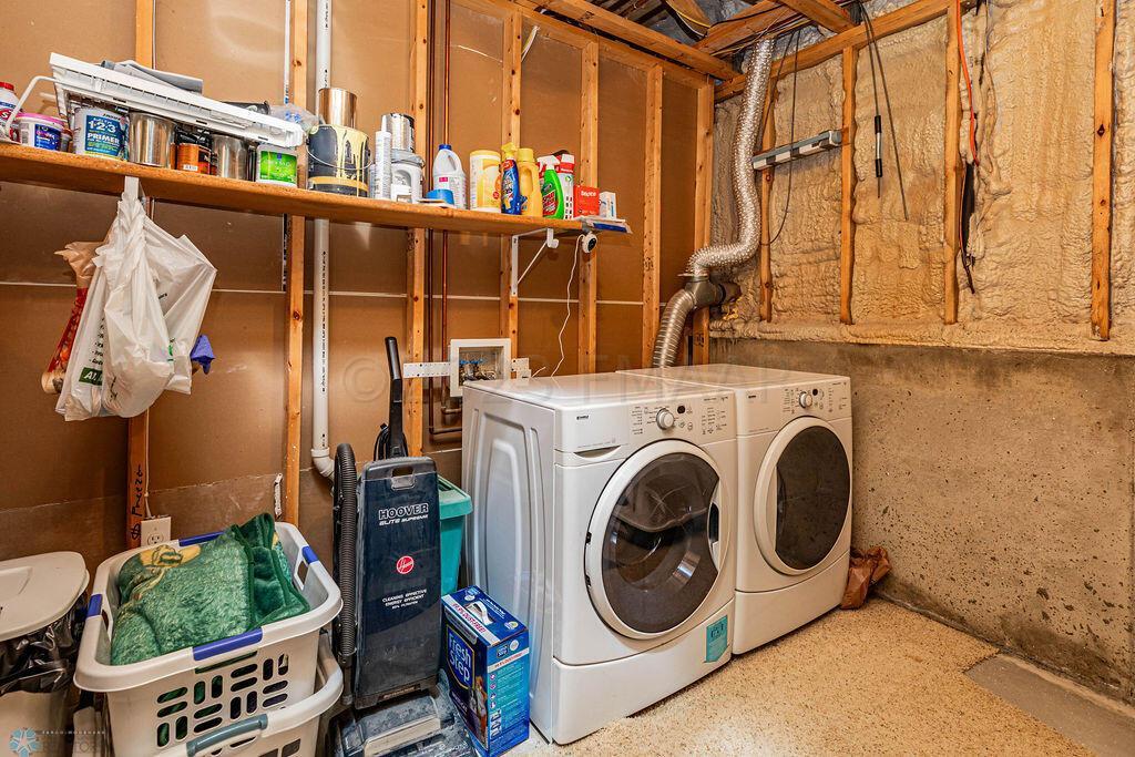 Washer/Dryer Included
