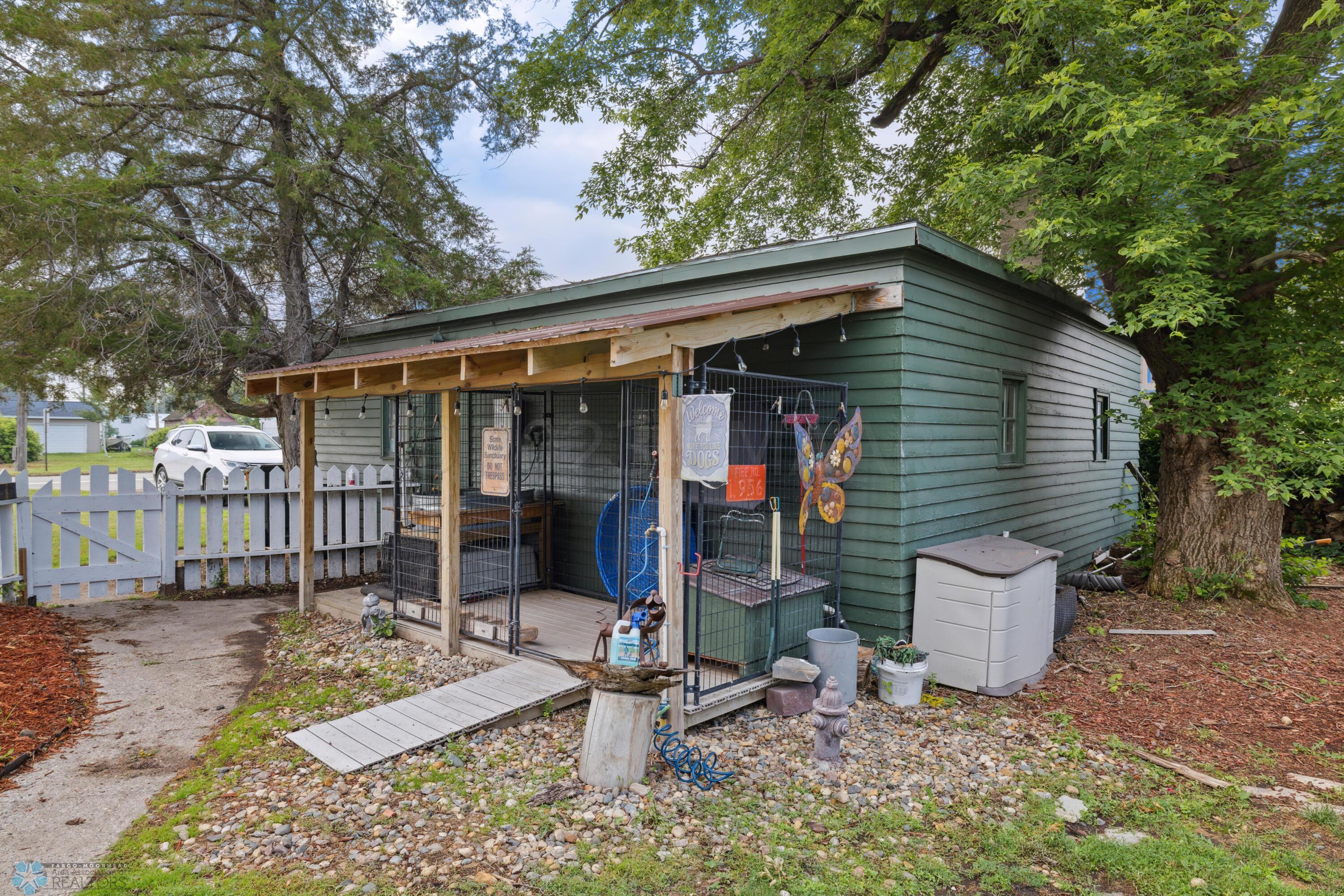 Garage overhang
