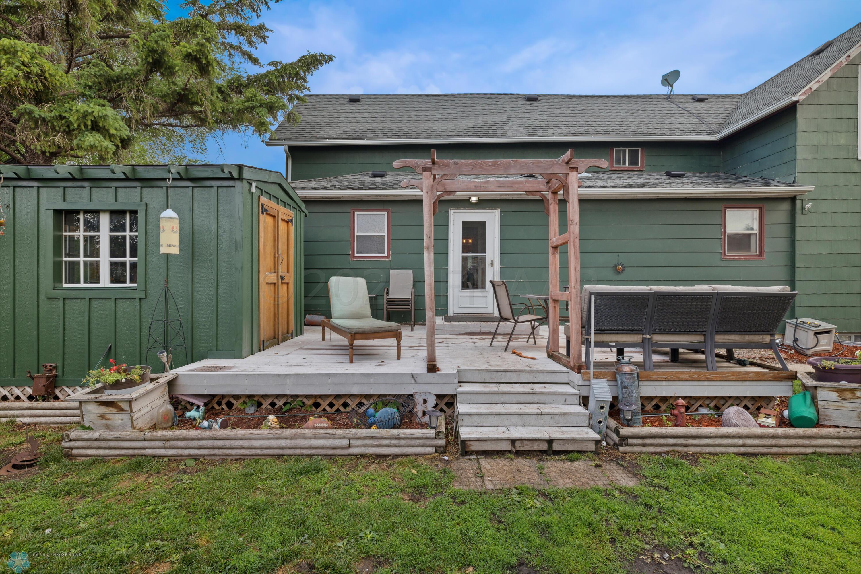 Deck & Cook House