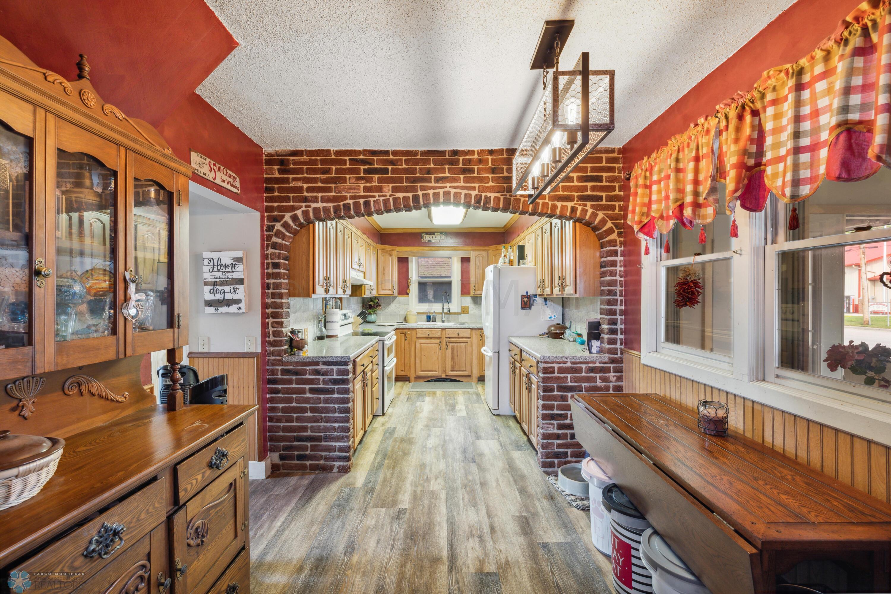 Breakfast Nook & Kitchen
