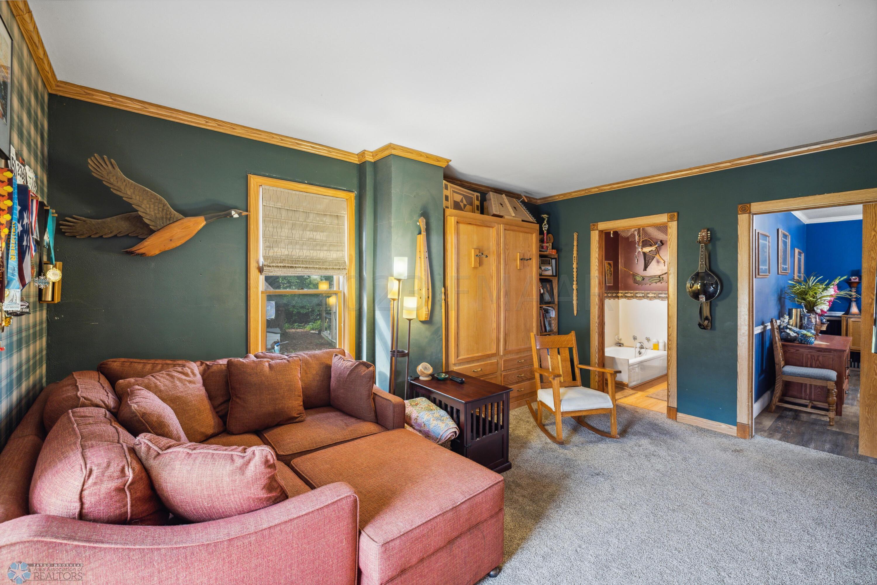 Den or 5th Bedroom