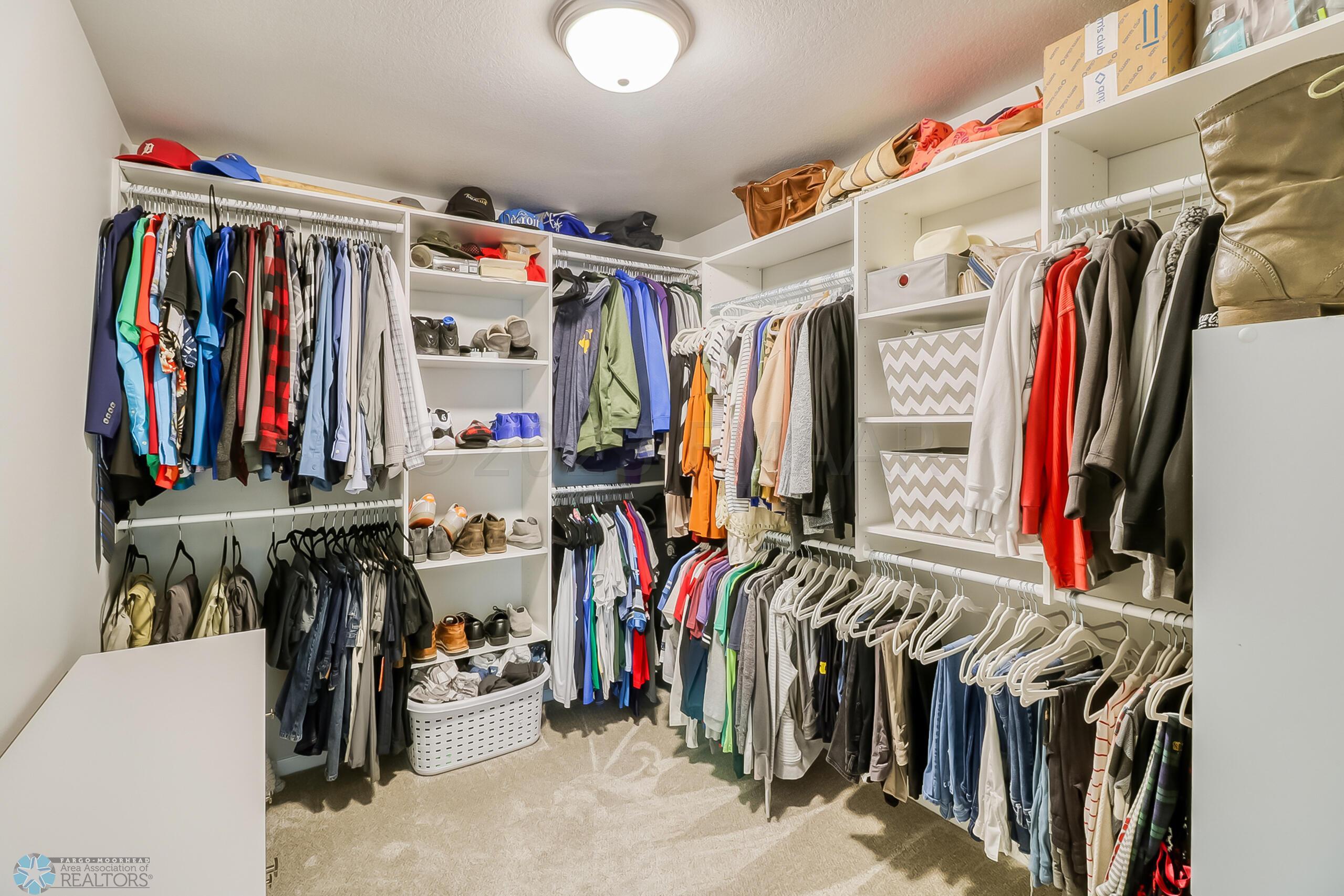 Primary Closet1_0