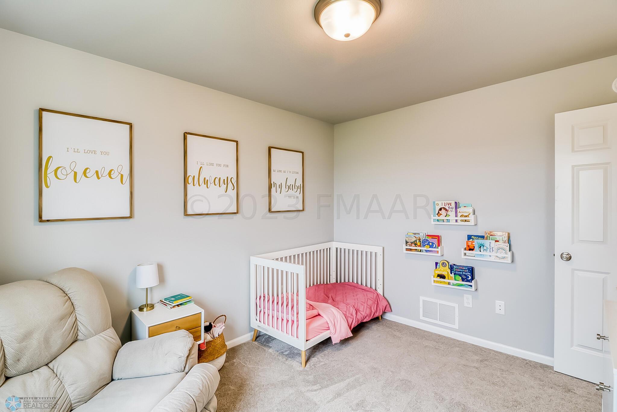 Upstairs Bedroom1_2
