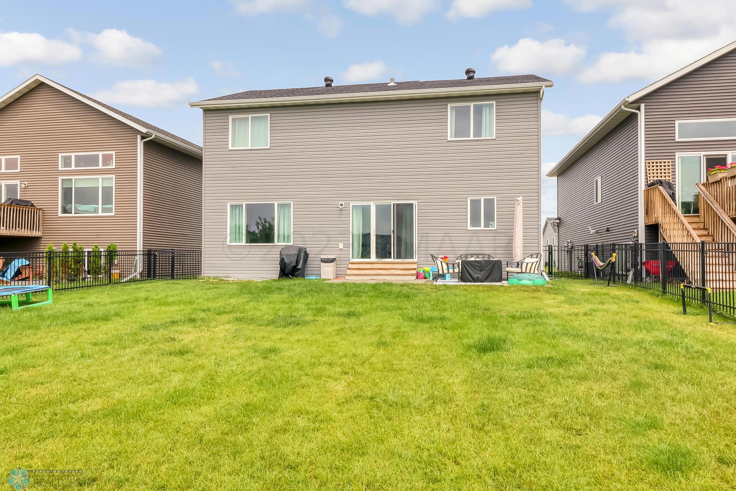 Backyard1_2