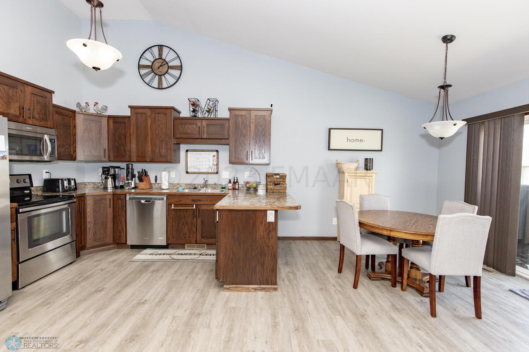 Kitchen/Dining
