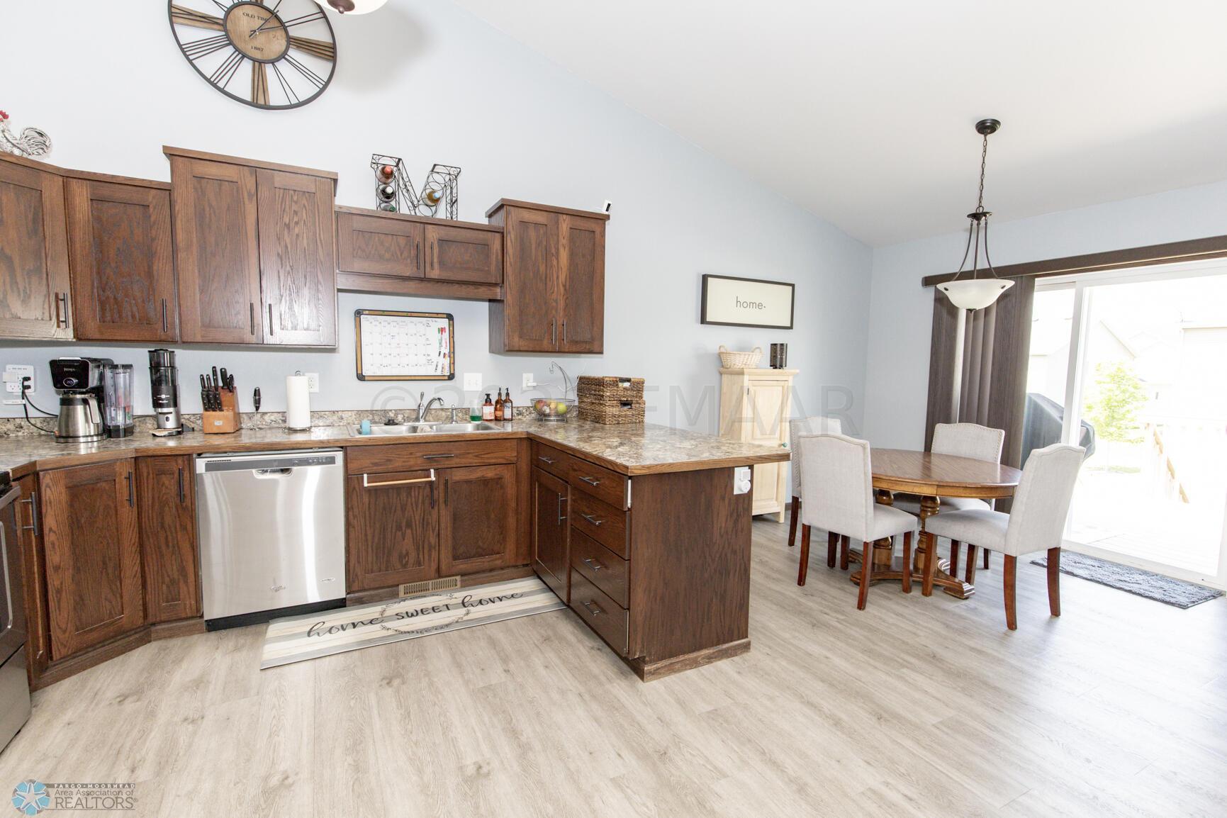 Kitchen/Dining