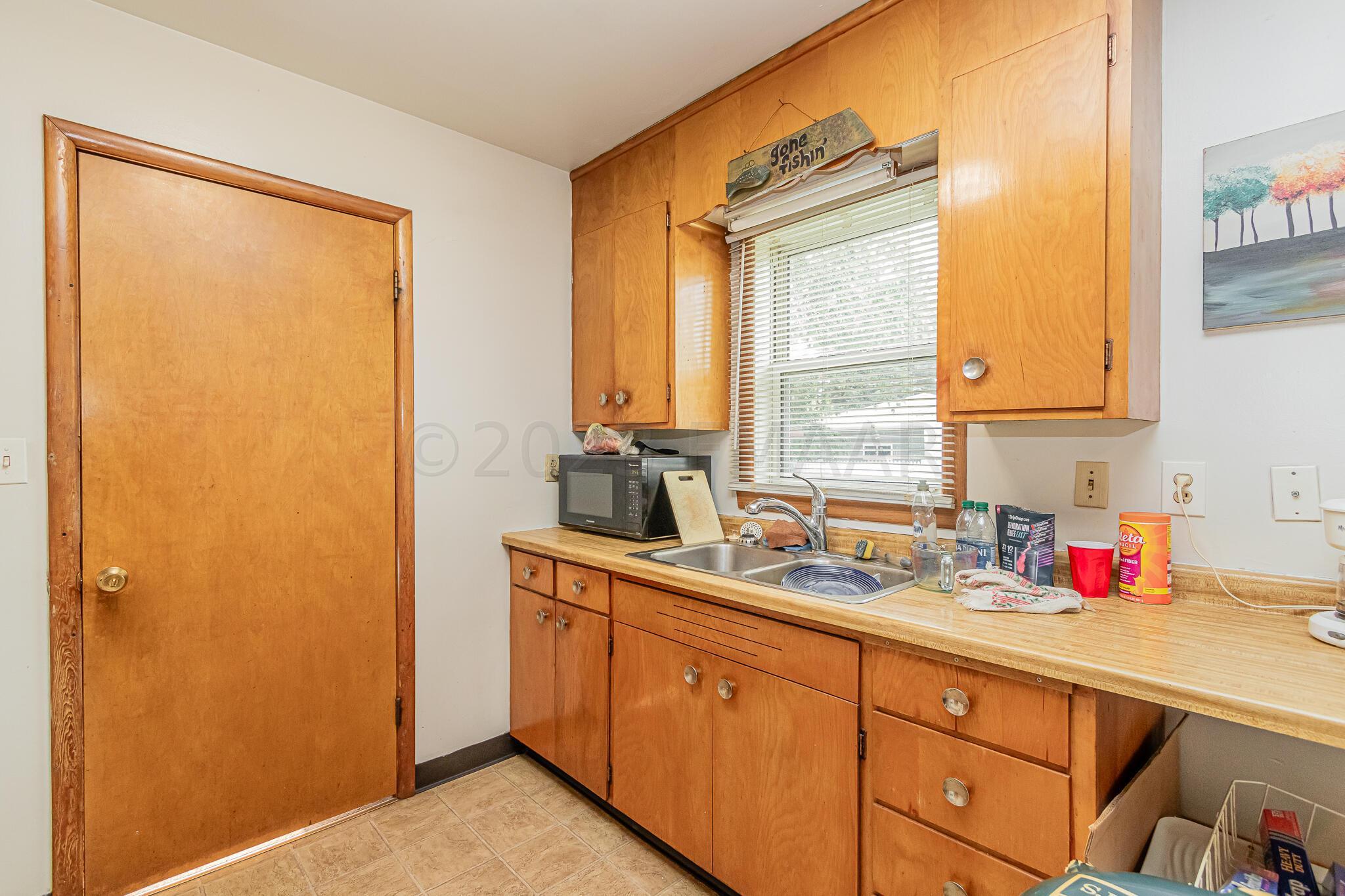 1422-1424 15 Street S, Fargo, ND 58103-0