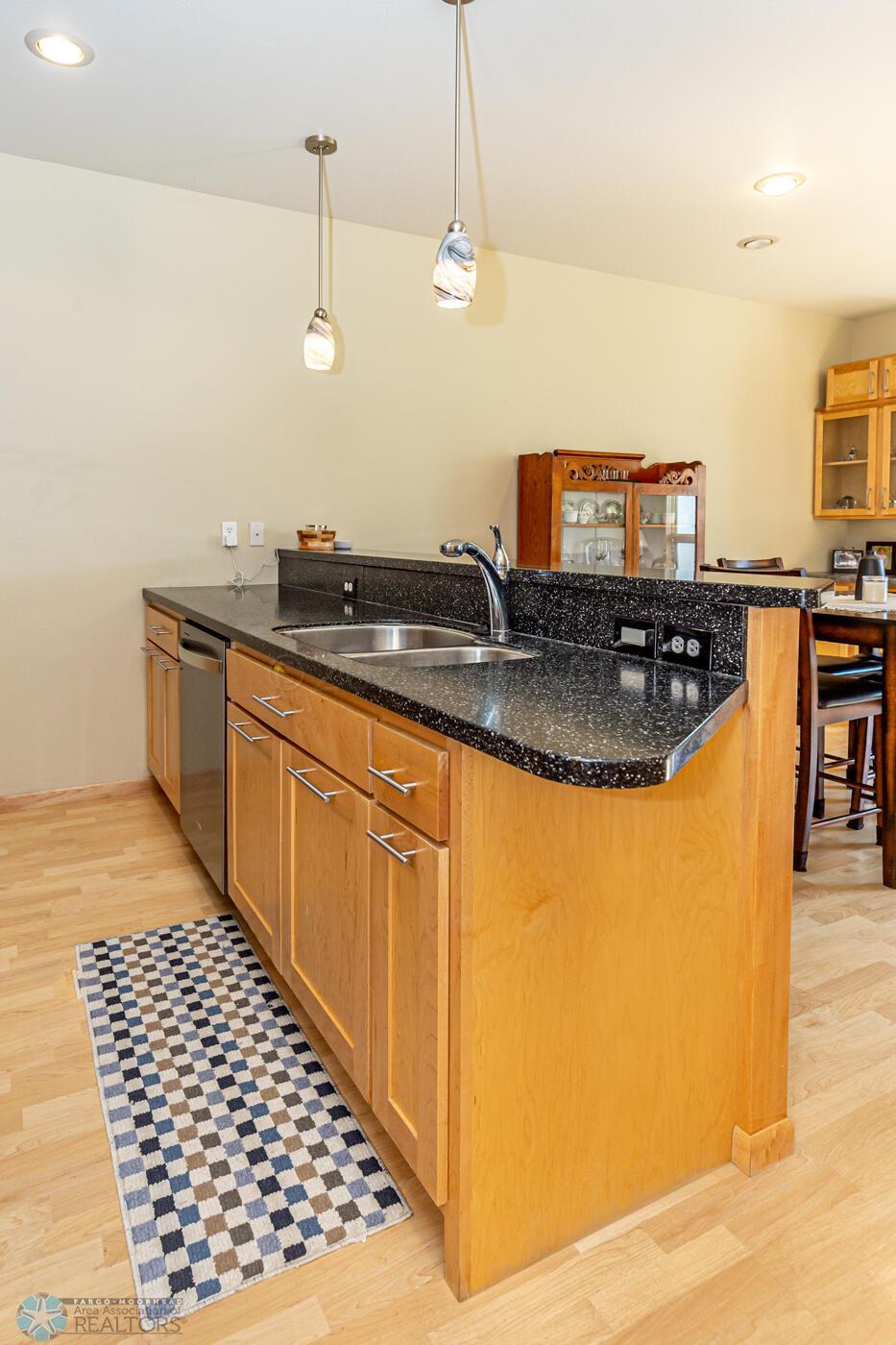 Home-7 (3)