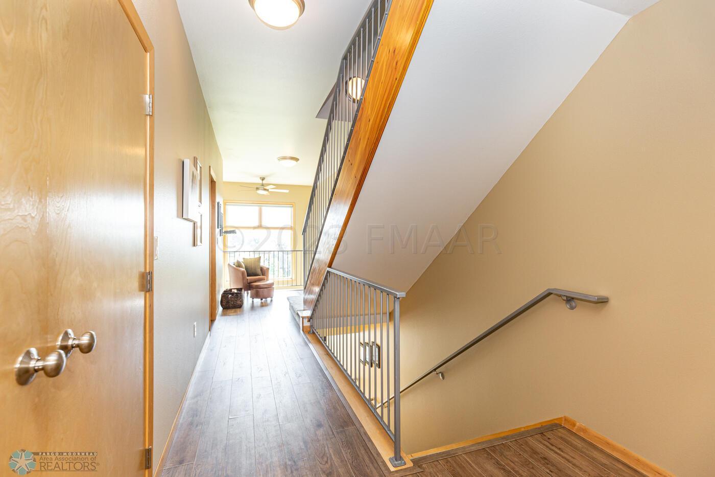 Home-18 (3)