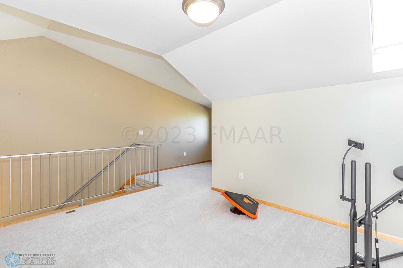 Home-26 (2)