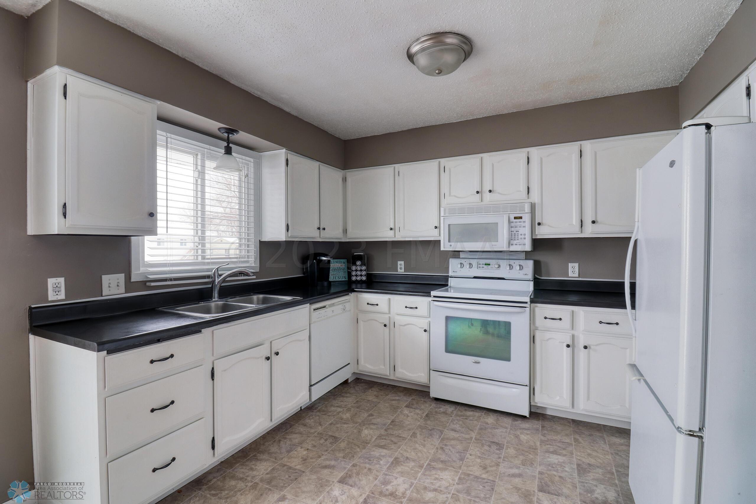 ULKitchen1_0