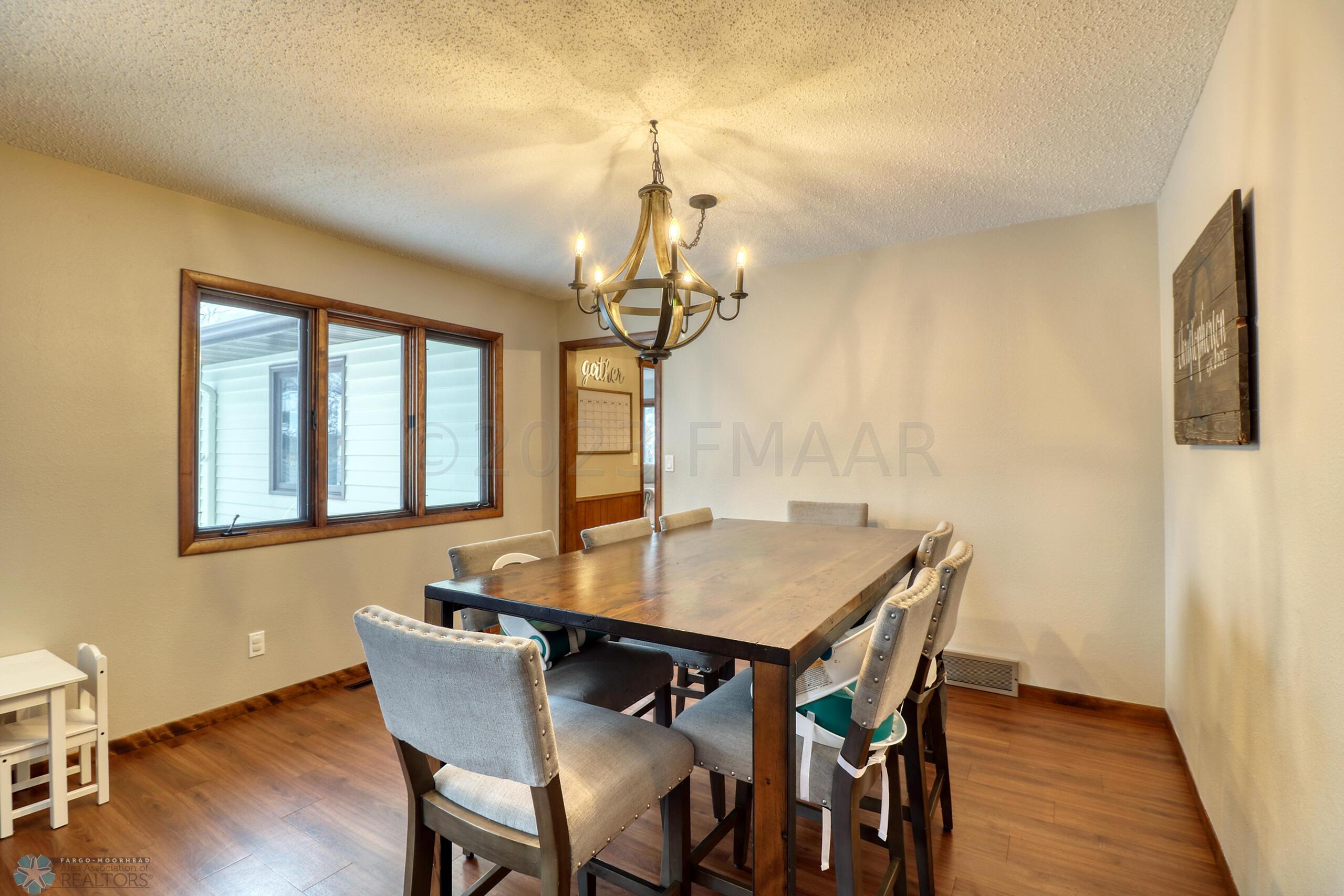 Dining Area1_1