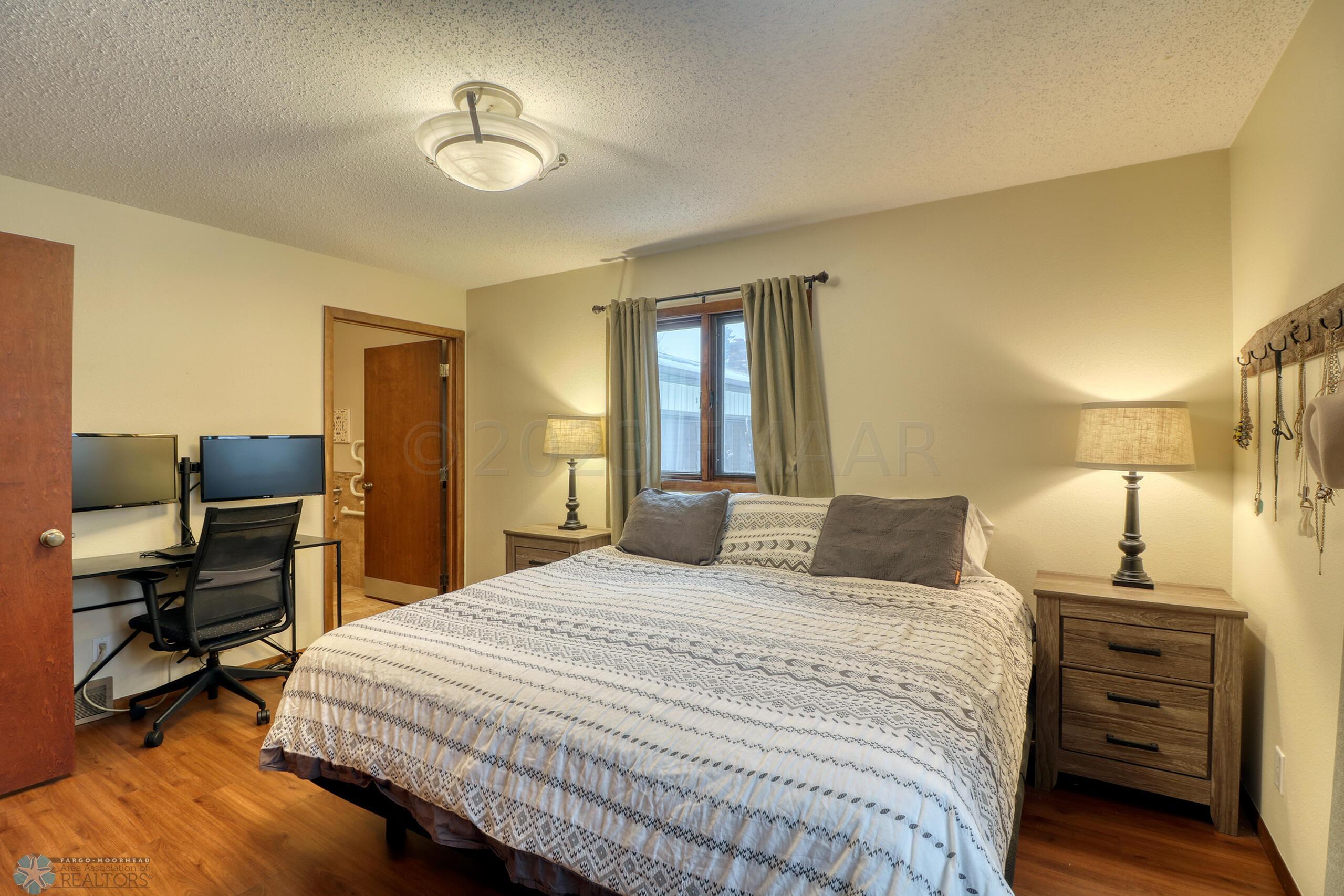 Bedroom1_3
