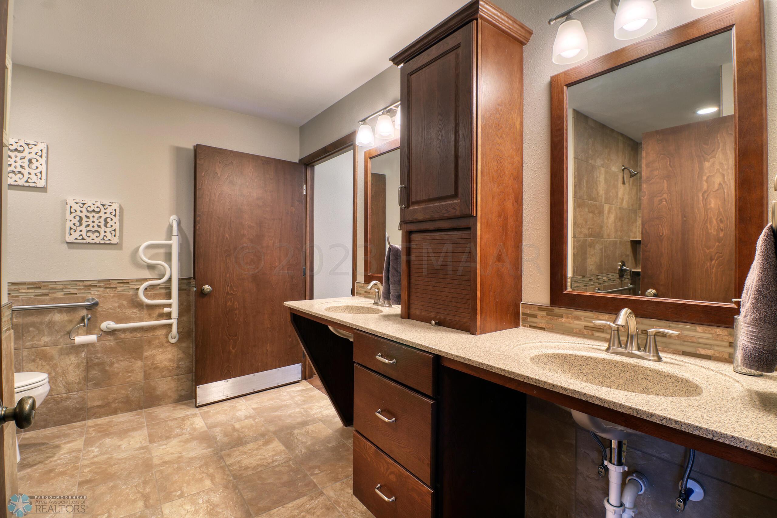 Bathroom1_1