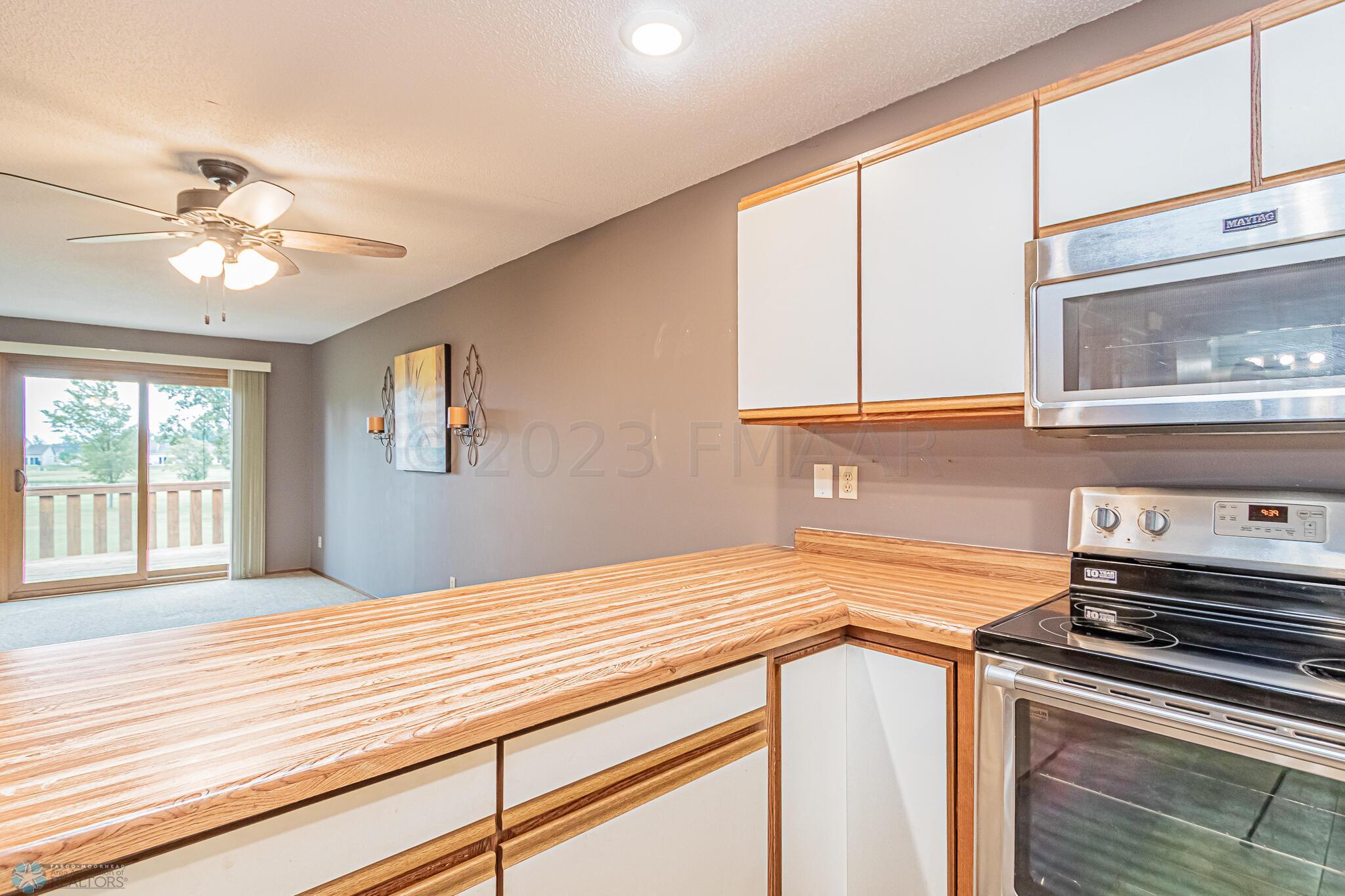 2722 32nd St S, Moorhead, MN 56560-07 -