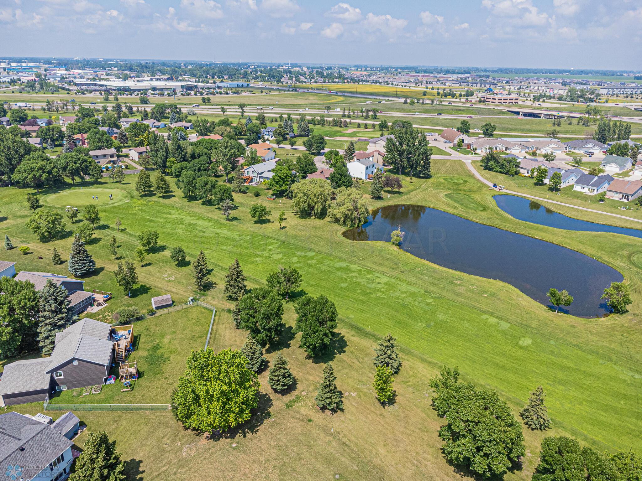 2722 32nd St S, Moorhead, MN 56560-26