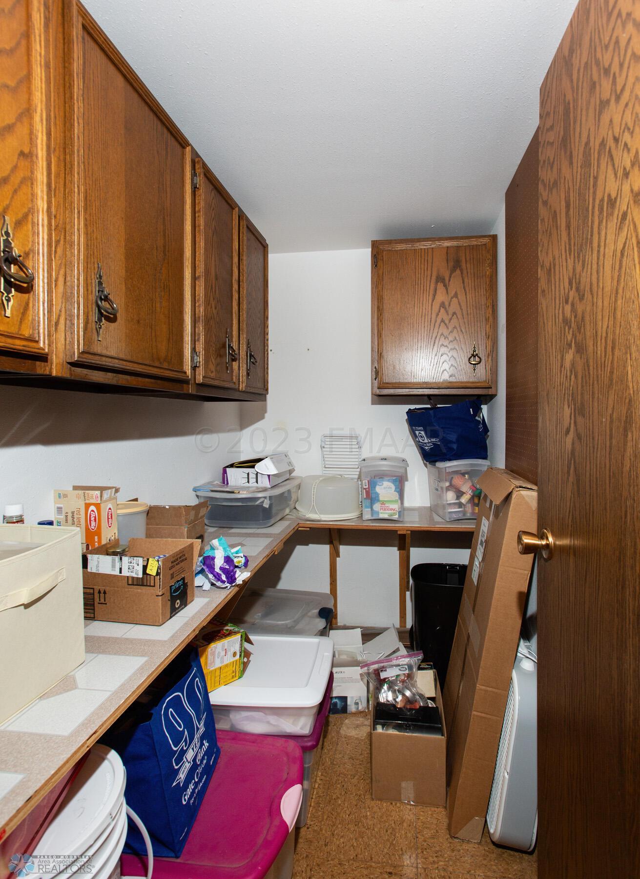 Walk-In-Closet