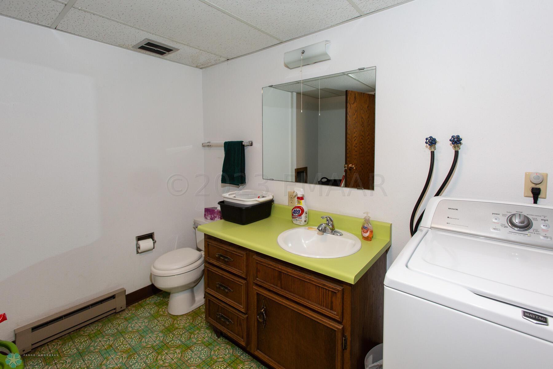Laundry/Bathroom